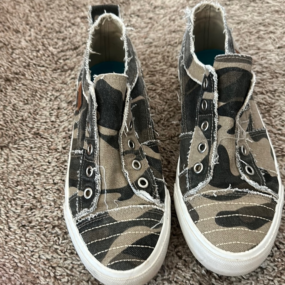 Jenn Ardor Camo Canvas Shoes 8